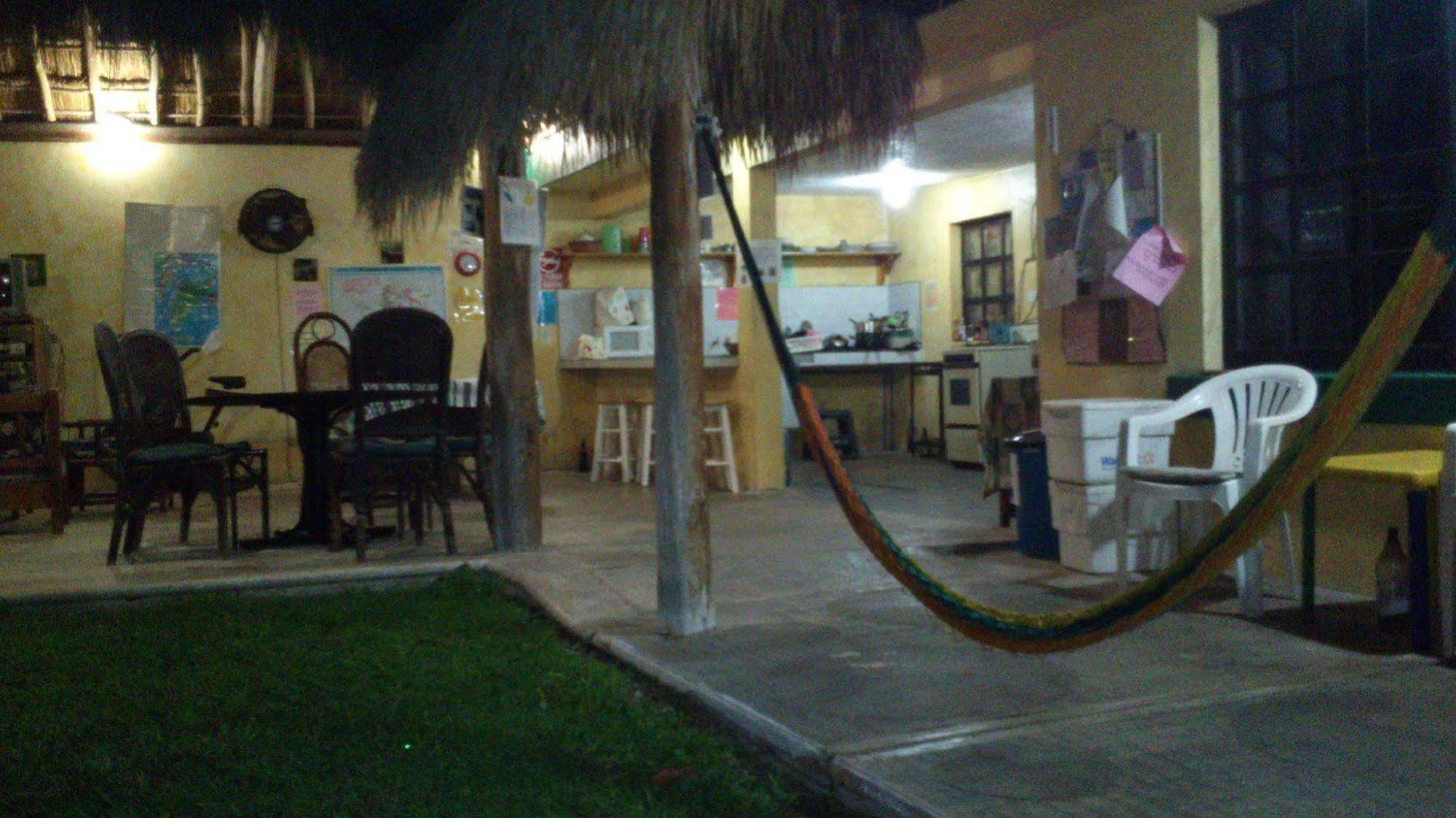 Amigos Hostel Cozumel Zewnętrze zdjęcie